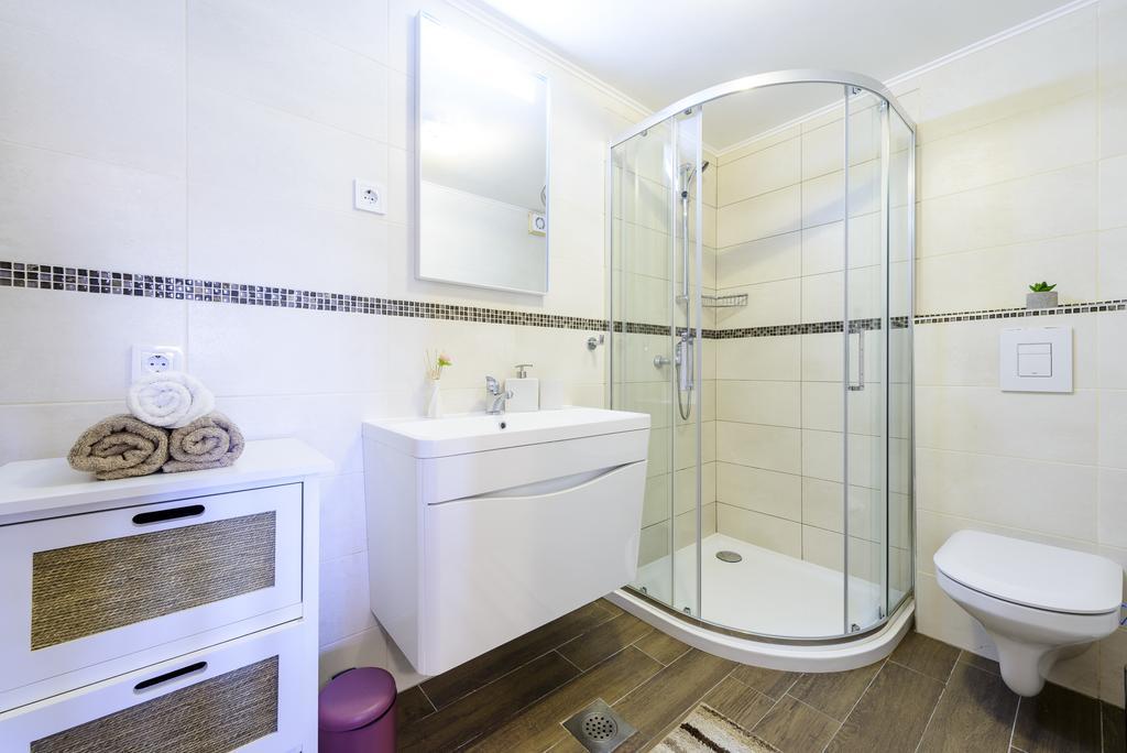 Apartment Mistral - Cosy Apartment With Sea View Molunat Ngoại thất bức ảnh
