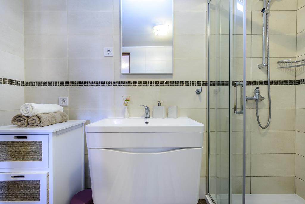Apartment Mistral - Cosy Apartment With Sea View Molunat Ngoại thất bức ảnh